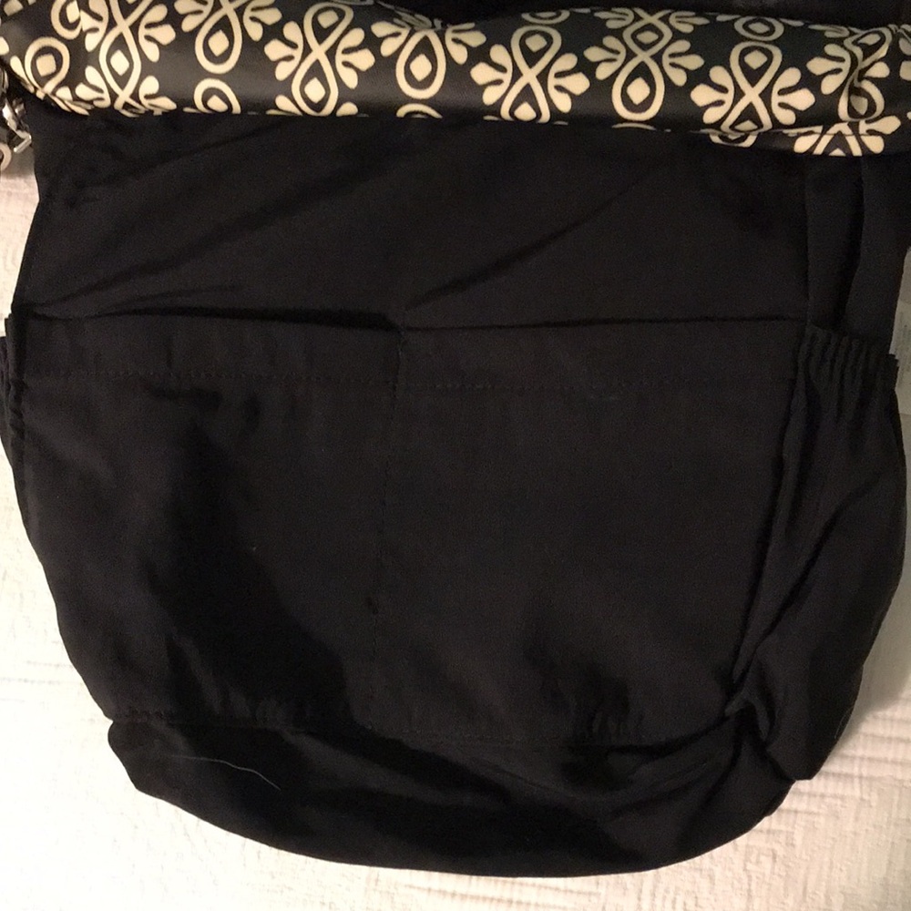 Petunia Pickle Bottom Black & White w/ Blue Patterned Diaper Baby Bag Backpack - Picture 10 of 17